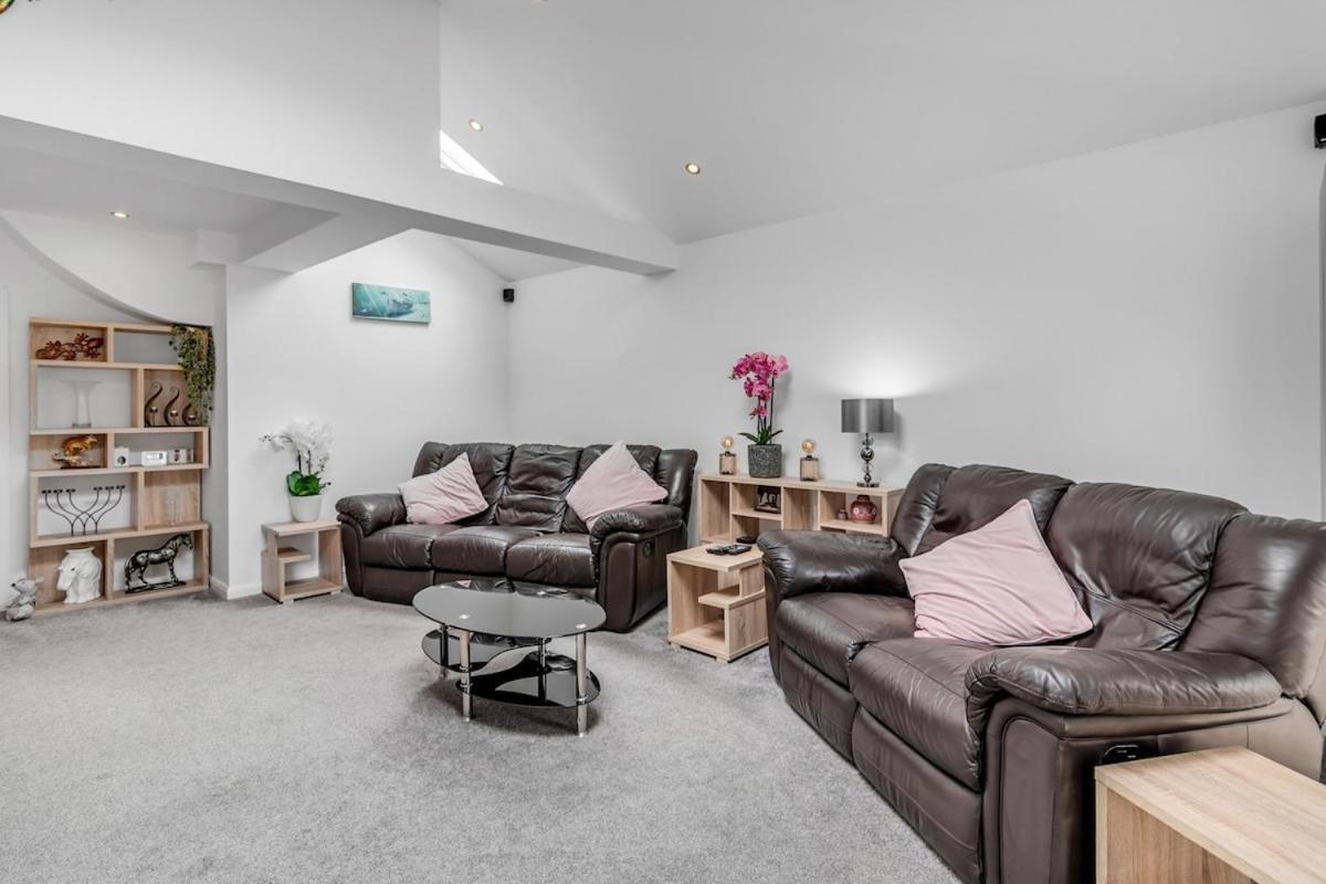 4Br Long Stays Free Parking High Speed Wi-Fi Horsford Exterior photo